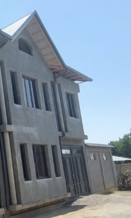 Дурмон Қ.Ф.Й. Бирлик М.Ф.Й. Турк маҳалласи 4 сотих 5 хона.