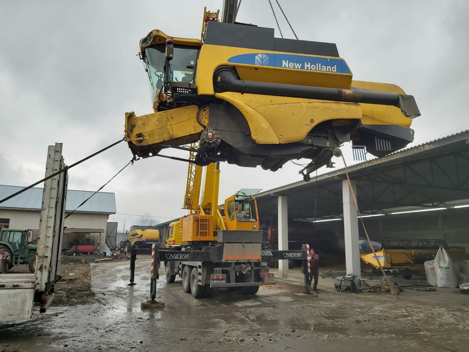 De inchiriat macara 100 t