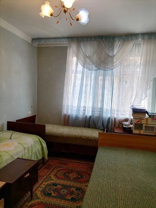 Продам 2х комн квартиру 1 этаж с подвалом Ц квартал чиланзар