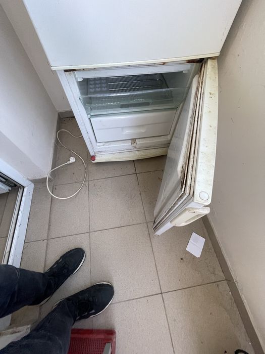 Хладилник с фризер