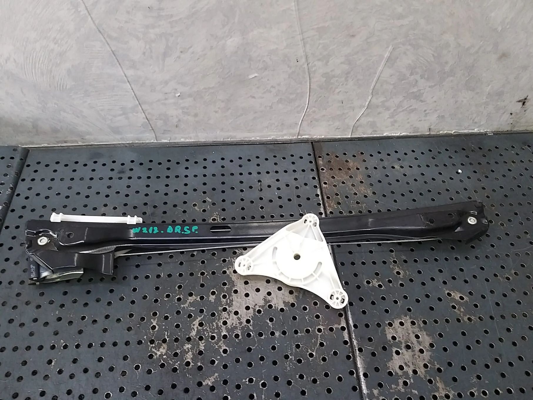 Macara dreapta spate mercedes e class w212