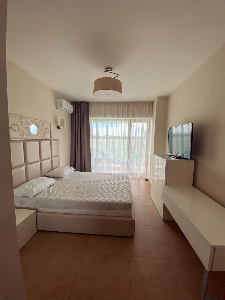 PROPRIETAR,Apartament 2 camere cu vedere catre lac in mamaia,centru