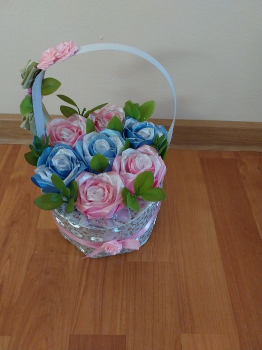 Aranjamente florale din satin