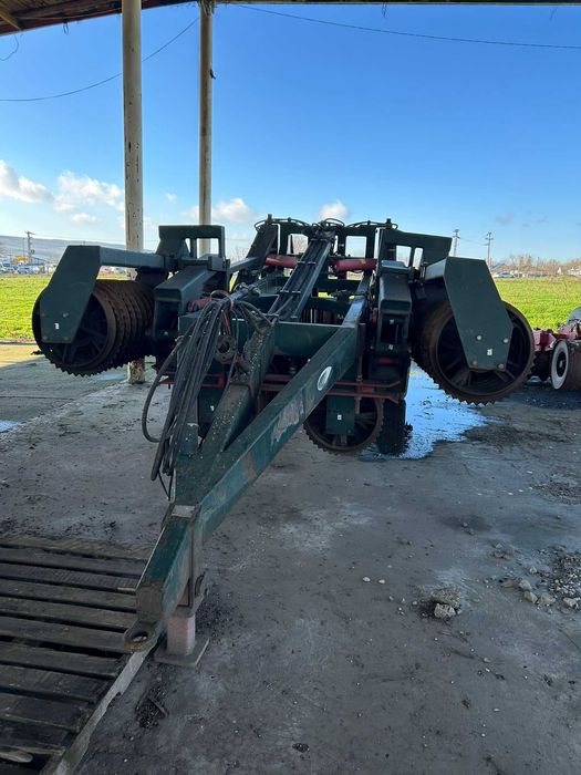 Tavalug agricol 12,3 m NRH Engineering CRS CB 12