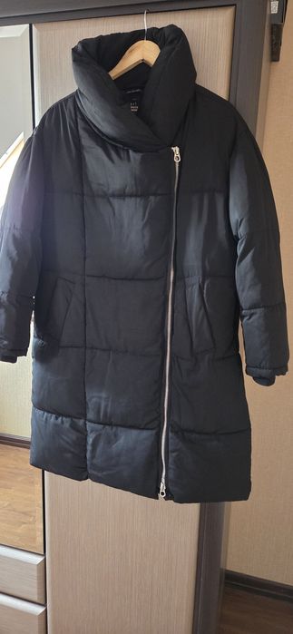 Куртка Zara зимняя 44 размер