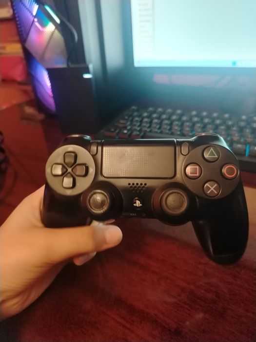 Maneta PlayStation 4