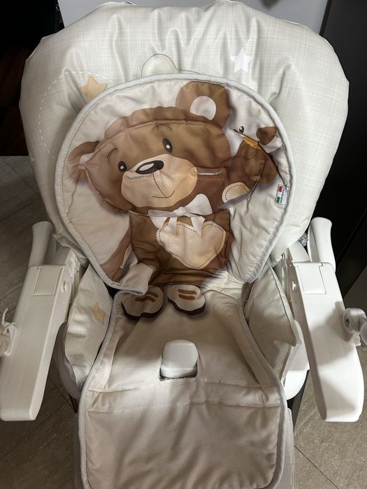 Se vinde scaun de masa CAM