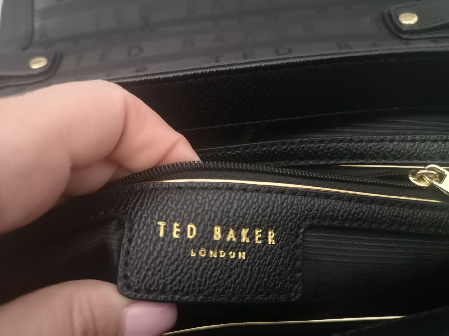 Намаление на 100 лв Ted Baker чанта / Тед Бейкър