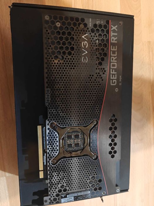 Видео карта EVGA RTX 3080 FTW3