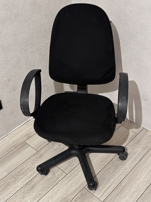 Офисный стул компьютерный kreslo Ofisniy