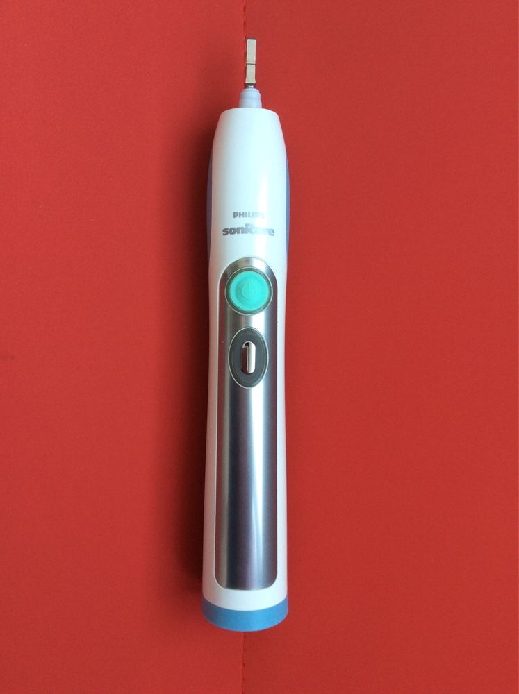 Резервни Четки за PHILIPS SONICARE + Неработеща Четка за Части.