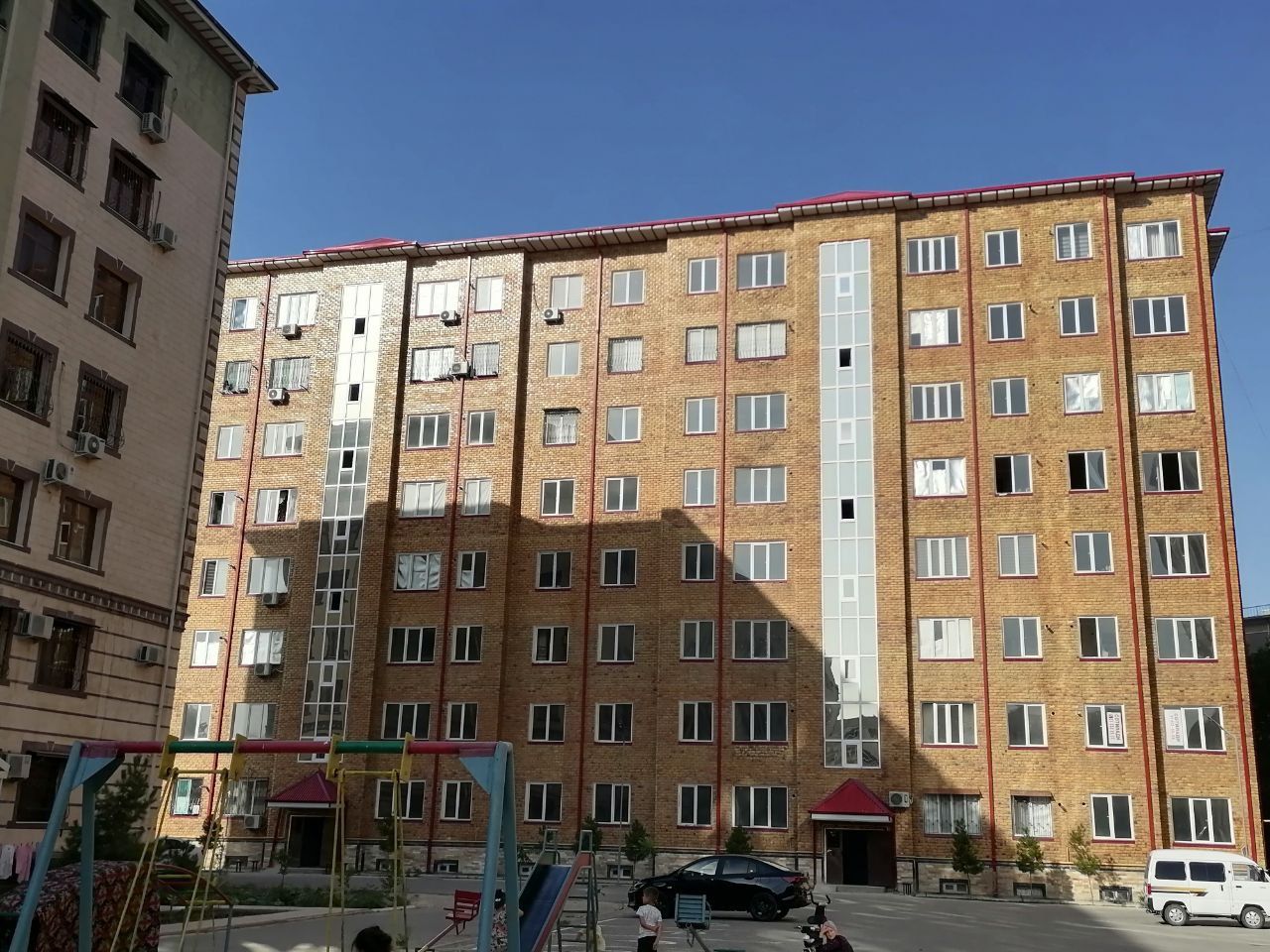 2 хонали Квартира сотилади  янги дом 71 кв 2 хона