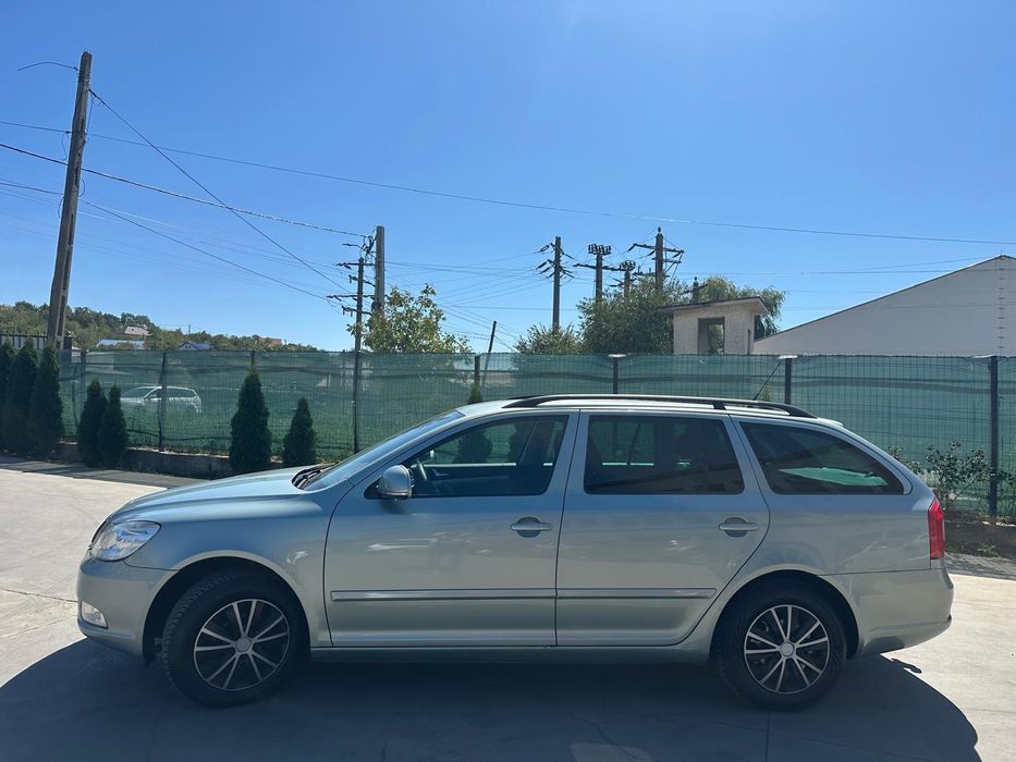 SKODA Octavia an 2011 pe Acte/ 1.6tdi-105cp/AUTOMAT/ Impecabil!