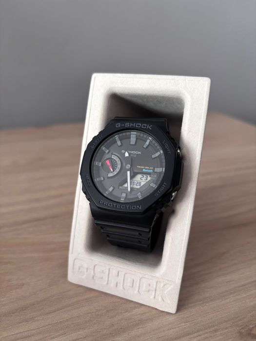 часовник casio g-shock b2100