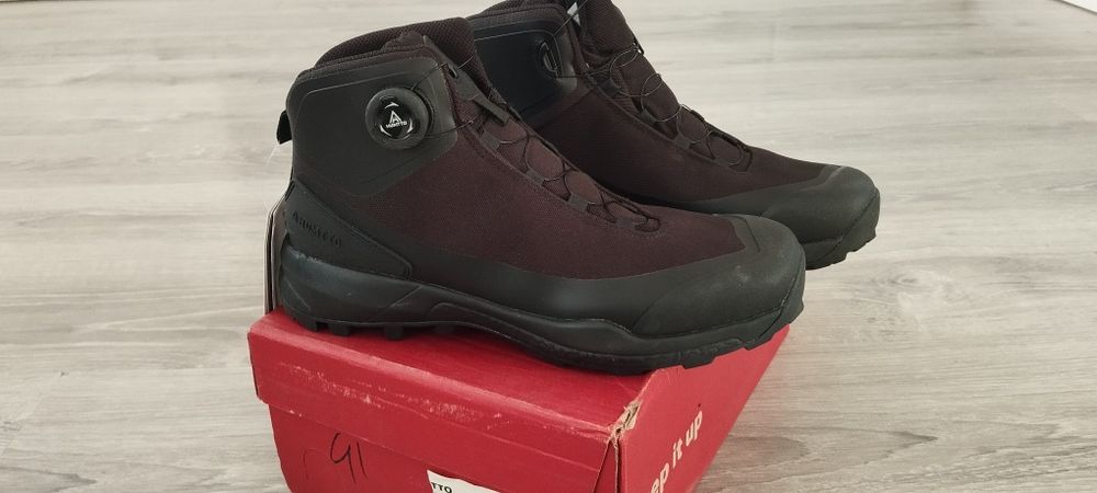 Зимние мужские кросовки HUMTTO