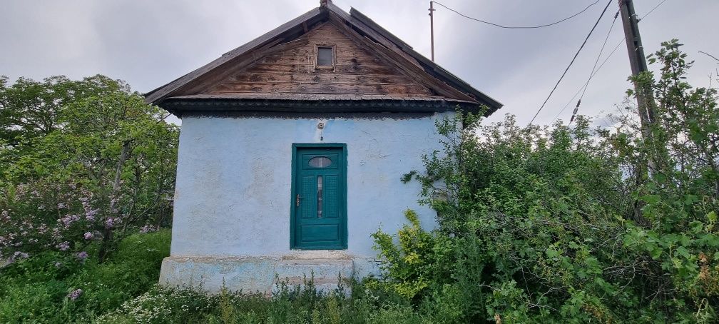 Casa bătrânească plus Teren 5700 mp