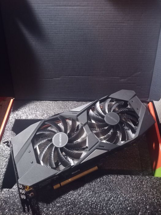 Vand placa video GIGABYTE RTX 2060 OC 6GB !DEFECTA!