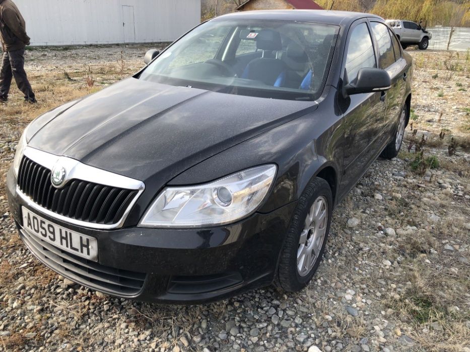 Dezmembrari Dezmembrez piese skoda octavia 2 facelift 2010 1,600cmc