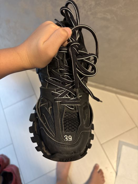 Обувки баленсиага 39 номер