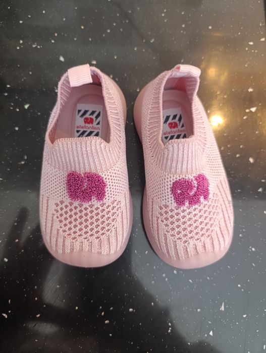 Papuci marca Elefanten