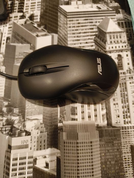 Calculator HP + monitor Tesla