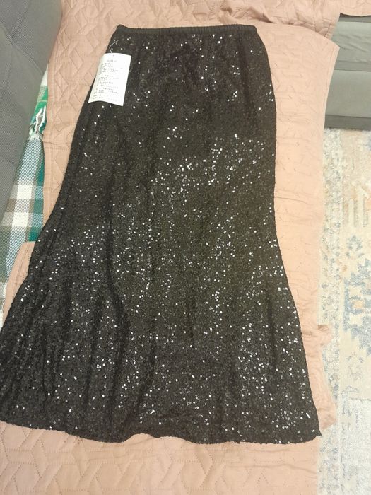 Юбка нарядная,с паетками