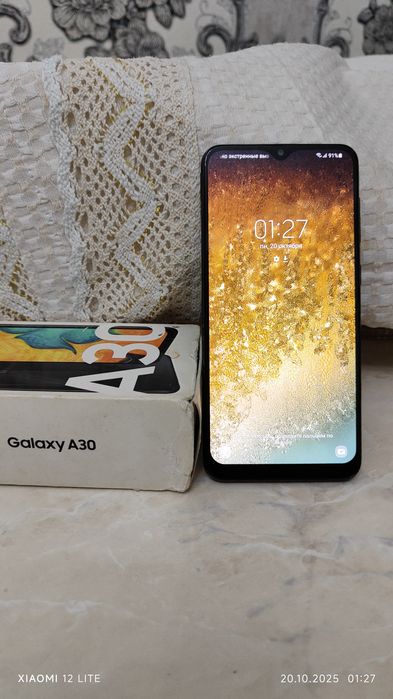 Samsung Galaxy A30