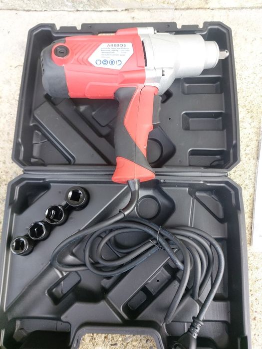 Pistol de desfacut roti 200 lei