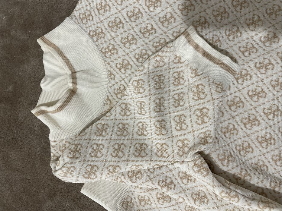 GUESS Плетена рокля Рокля SS LISE 4G LOGO SWTR