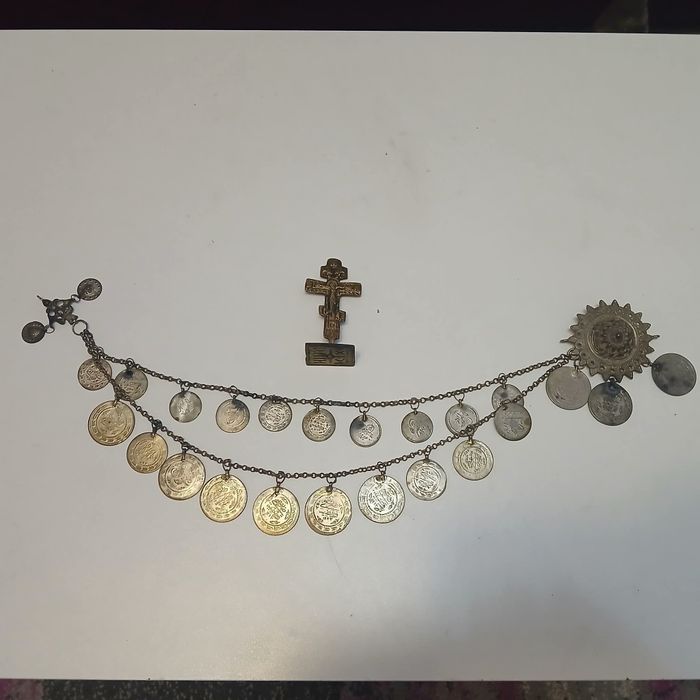 Автентичен възрожденски кюстек/синджир и кръст