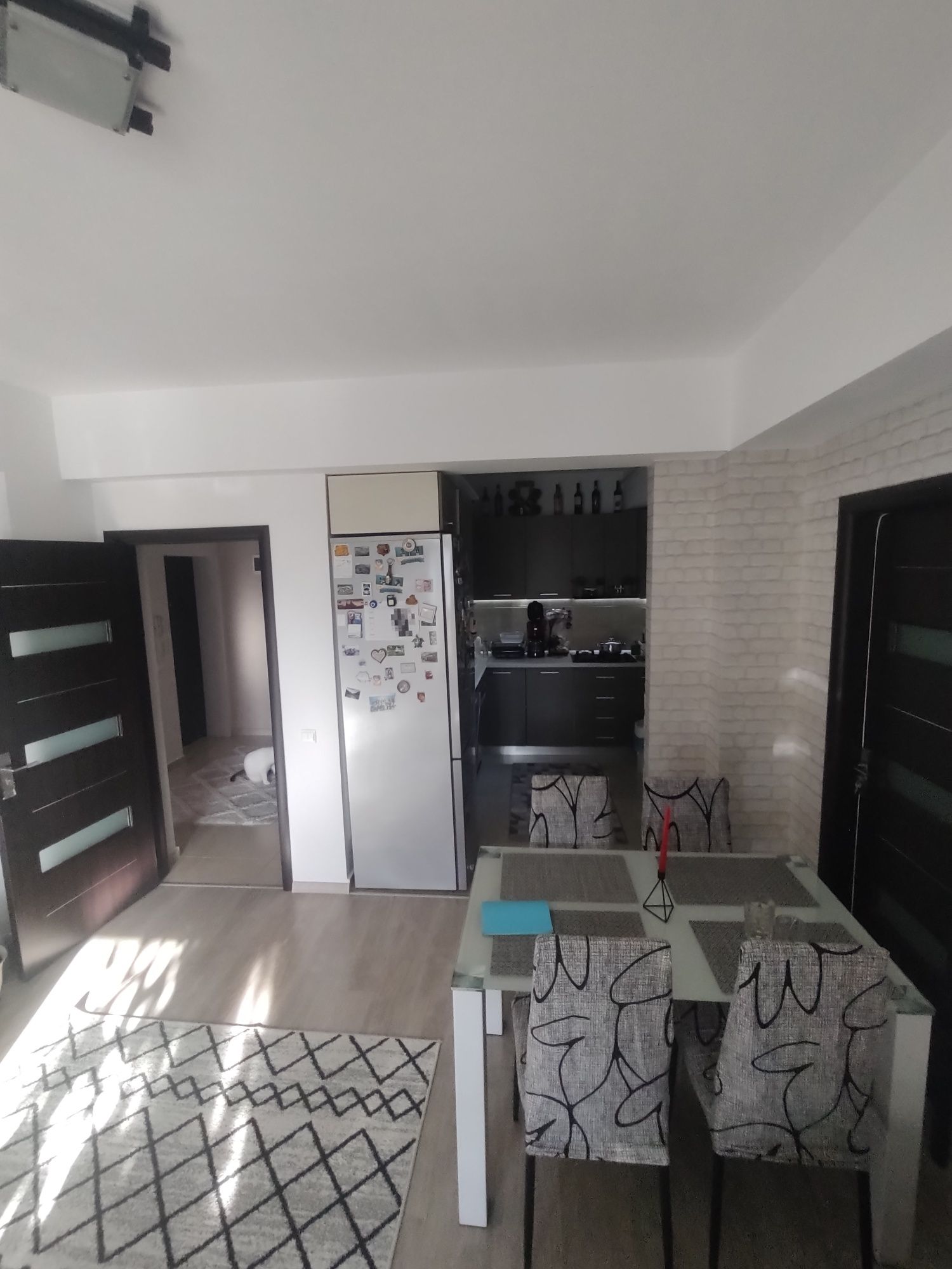 Apartament cu 3 camere ,2 bai ,Apusului Rezidential