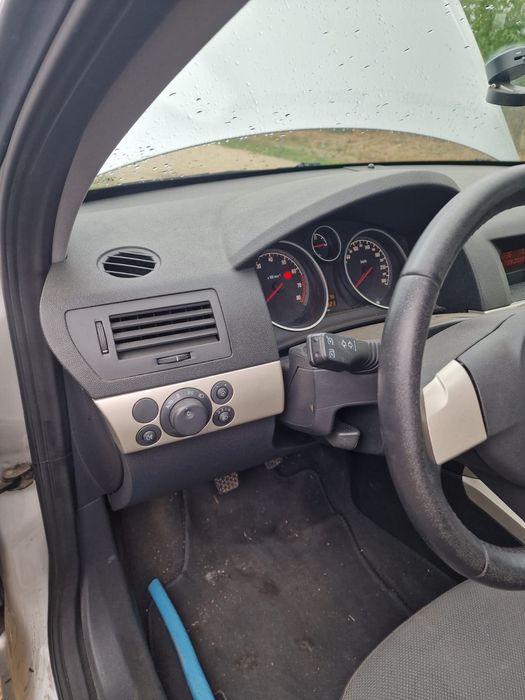 Opel astra h 2007 motor 1.8benzina  pret 1500 euro