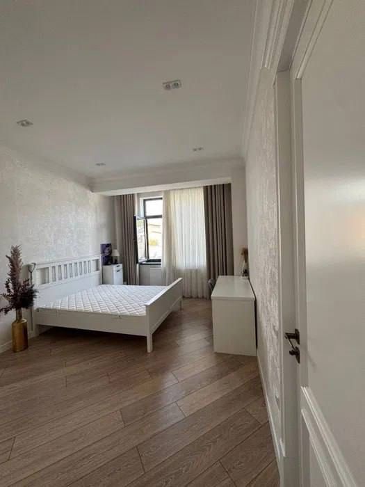 Srochna Uchaska sotiladi Yunusobod 8 kv