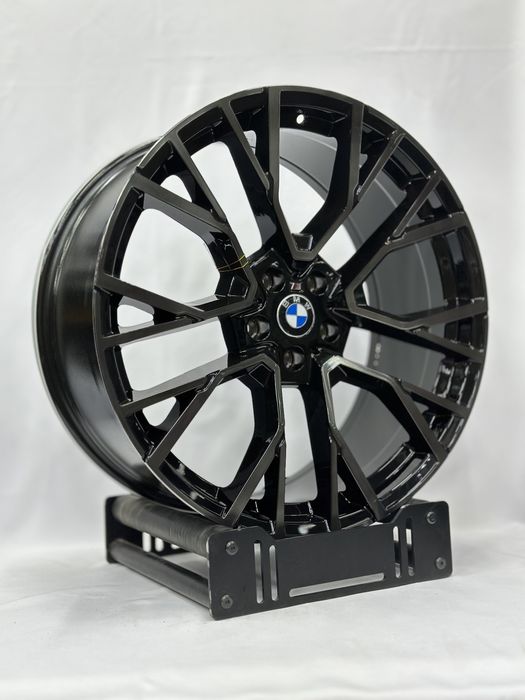 Продается комплект дисков на BMW R21 5x112