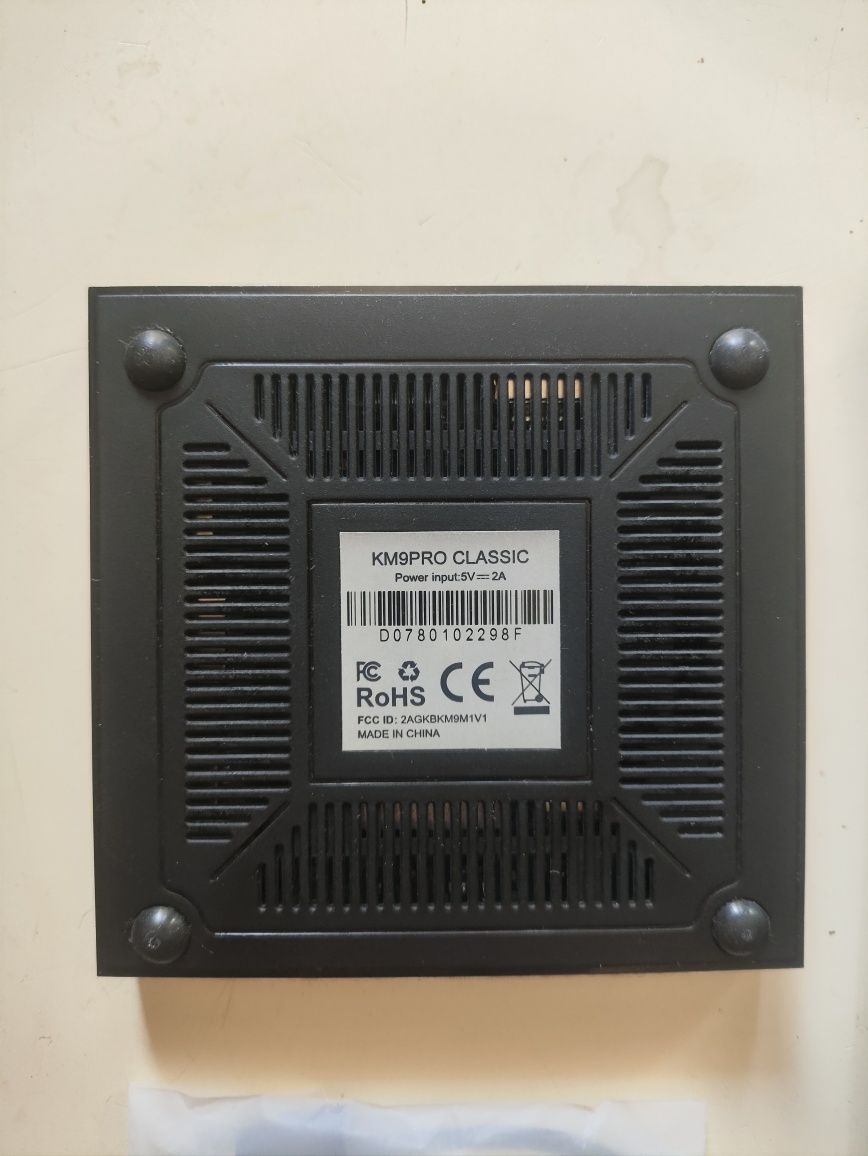 Тв бокс MECOOL KM9 PRO Classic Android