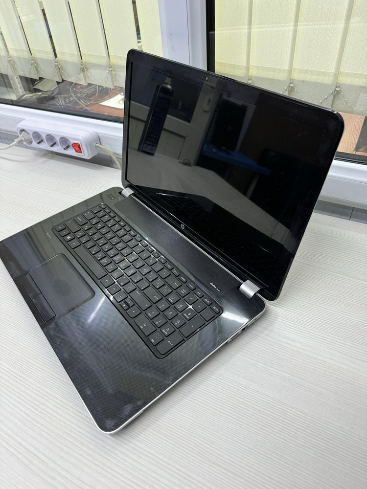 Ноутбук HP Core i3 ОЗУ 6gb SSD 128gb+500gb большой 17.3 мощный