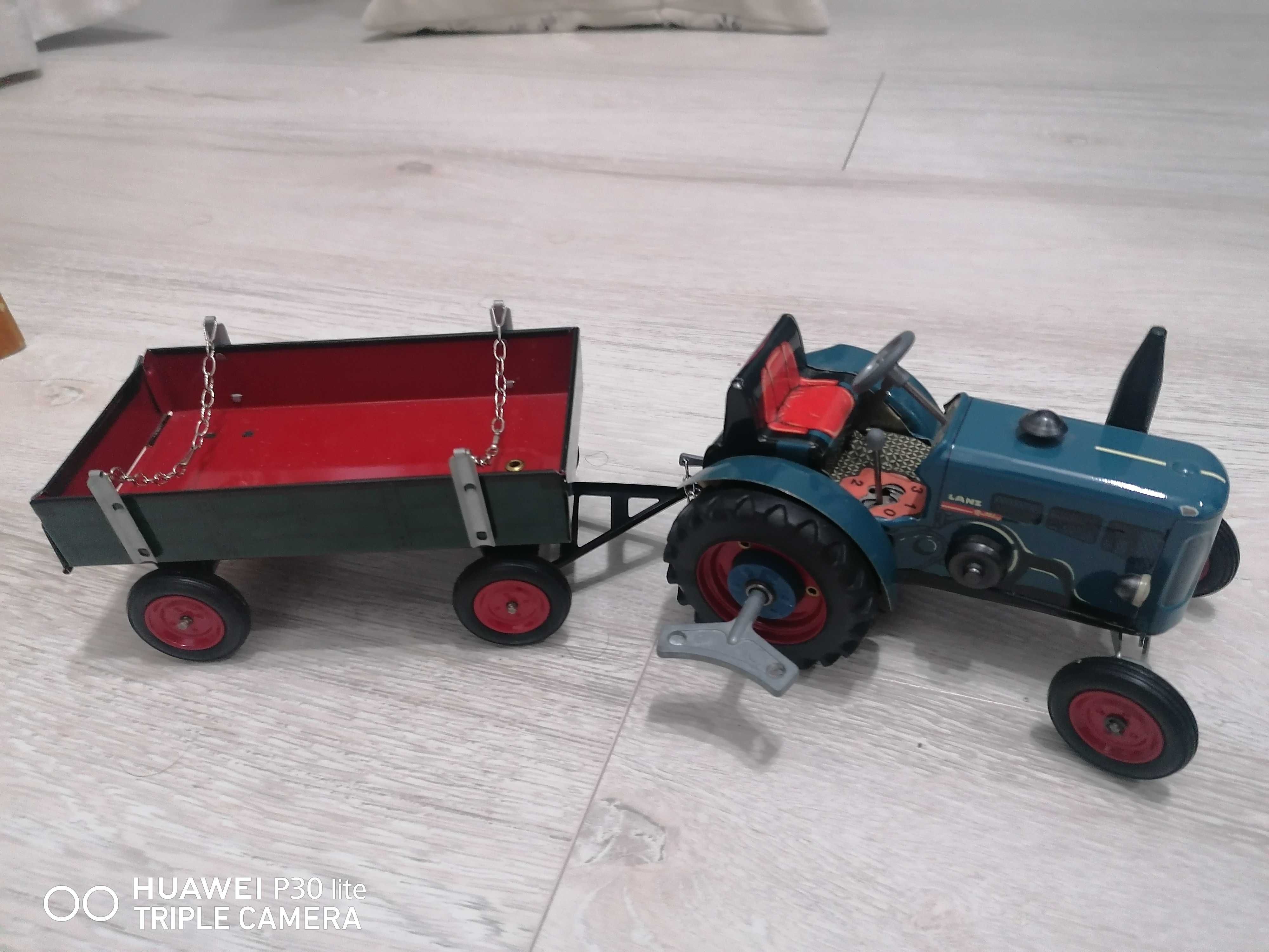 Jucărie veche de colecție tractor Zettor complet