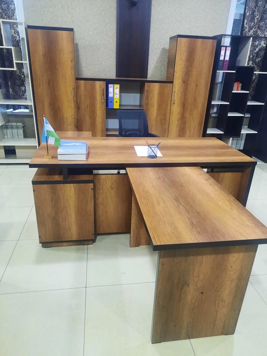 Офисная мебель в наличии