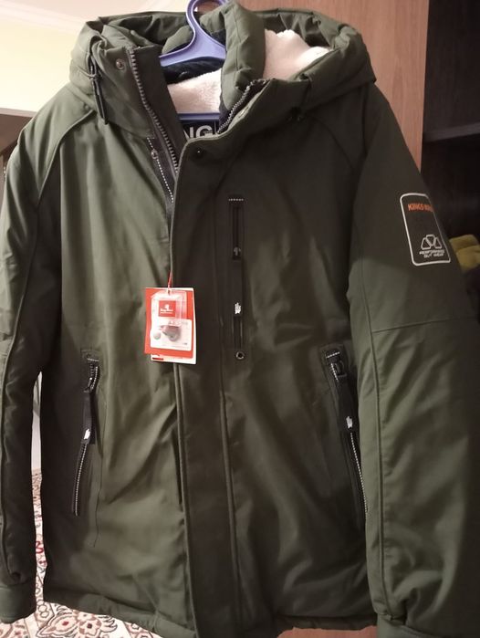 Продам мужскую зимниюю куртку, плотная площевая ткань, цветом хаки