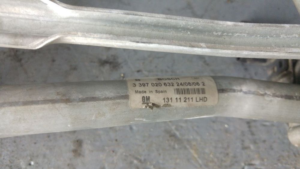 ansamblu stergatoare motoras opel astra h 13111211 0390241538