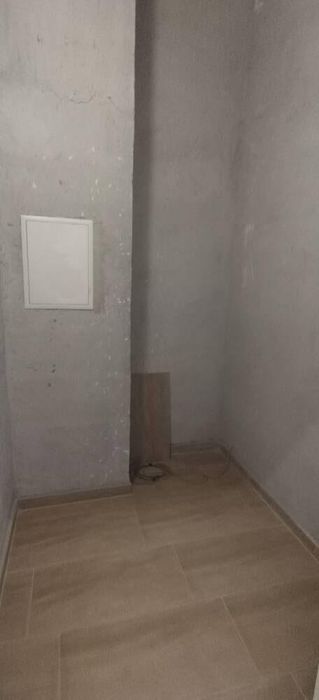 Дава се под наем Магазин в Бургас, Меден рудник - зона В - 42 кв.м за 255 € - Снимка #2