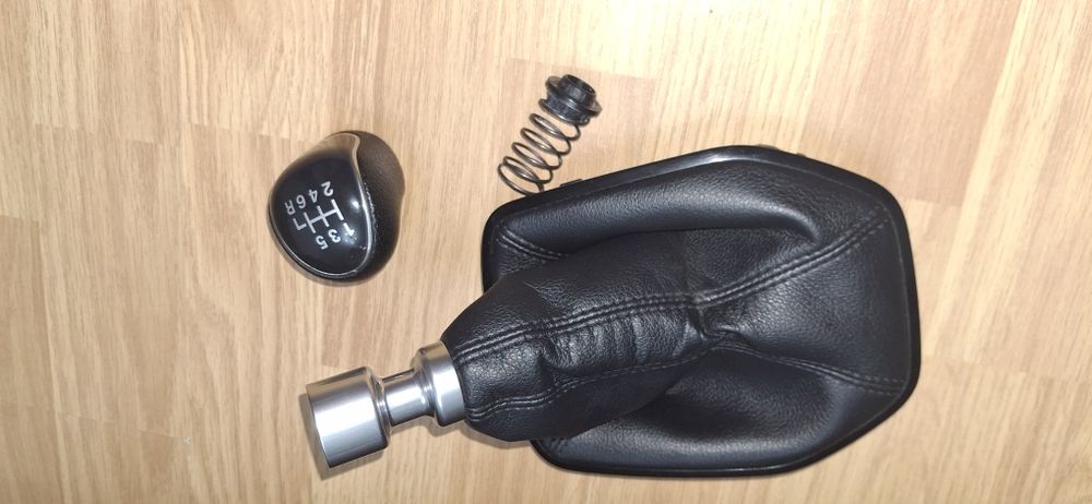 Consola centrala Ford Fiesta 2018