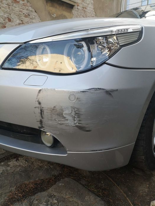 Пълен комплект бронии за E60 *задна, предна броня и прагове *