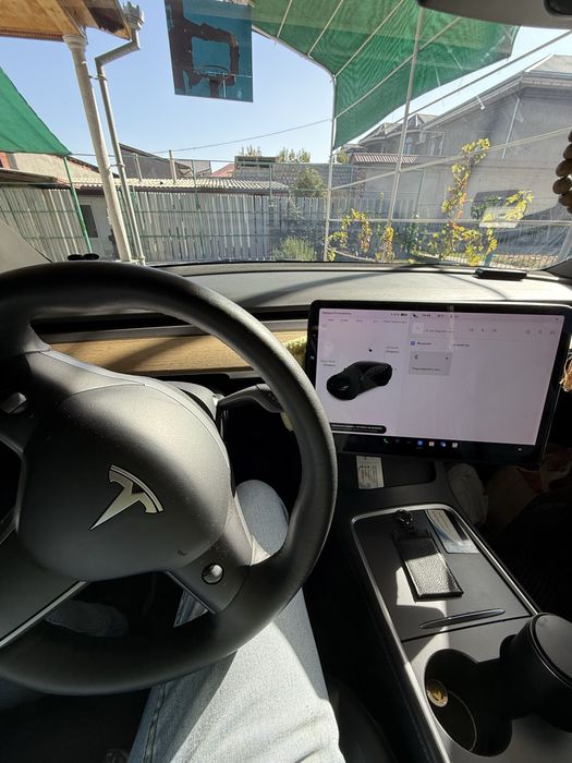 Tesla Model Y Longe Range Dual Motor