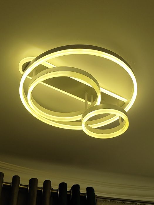 Candelabru Led multifuncționala