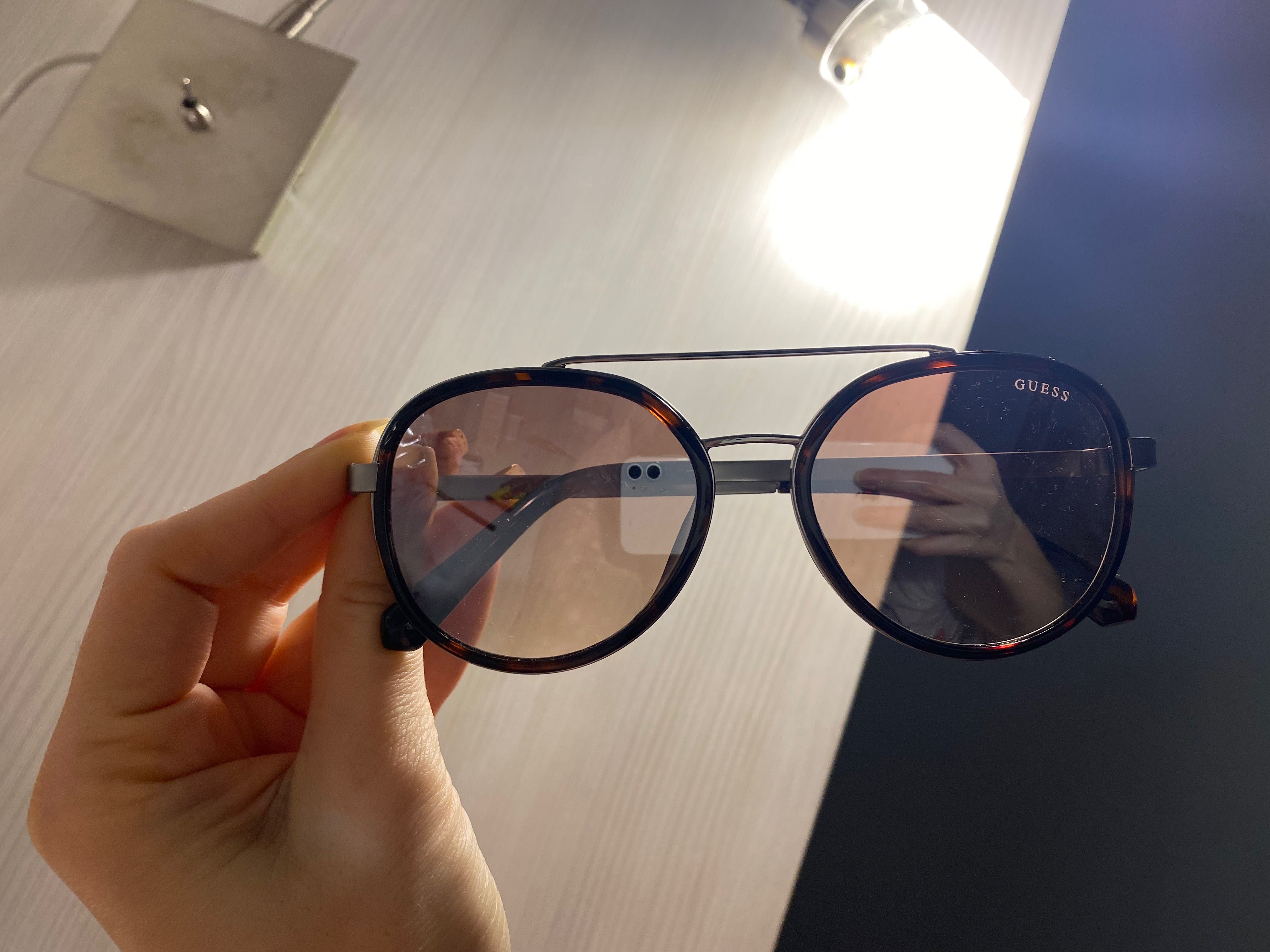 Оригинал ,слънчеви дамски очила Guess
