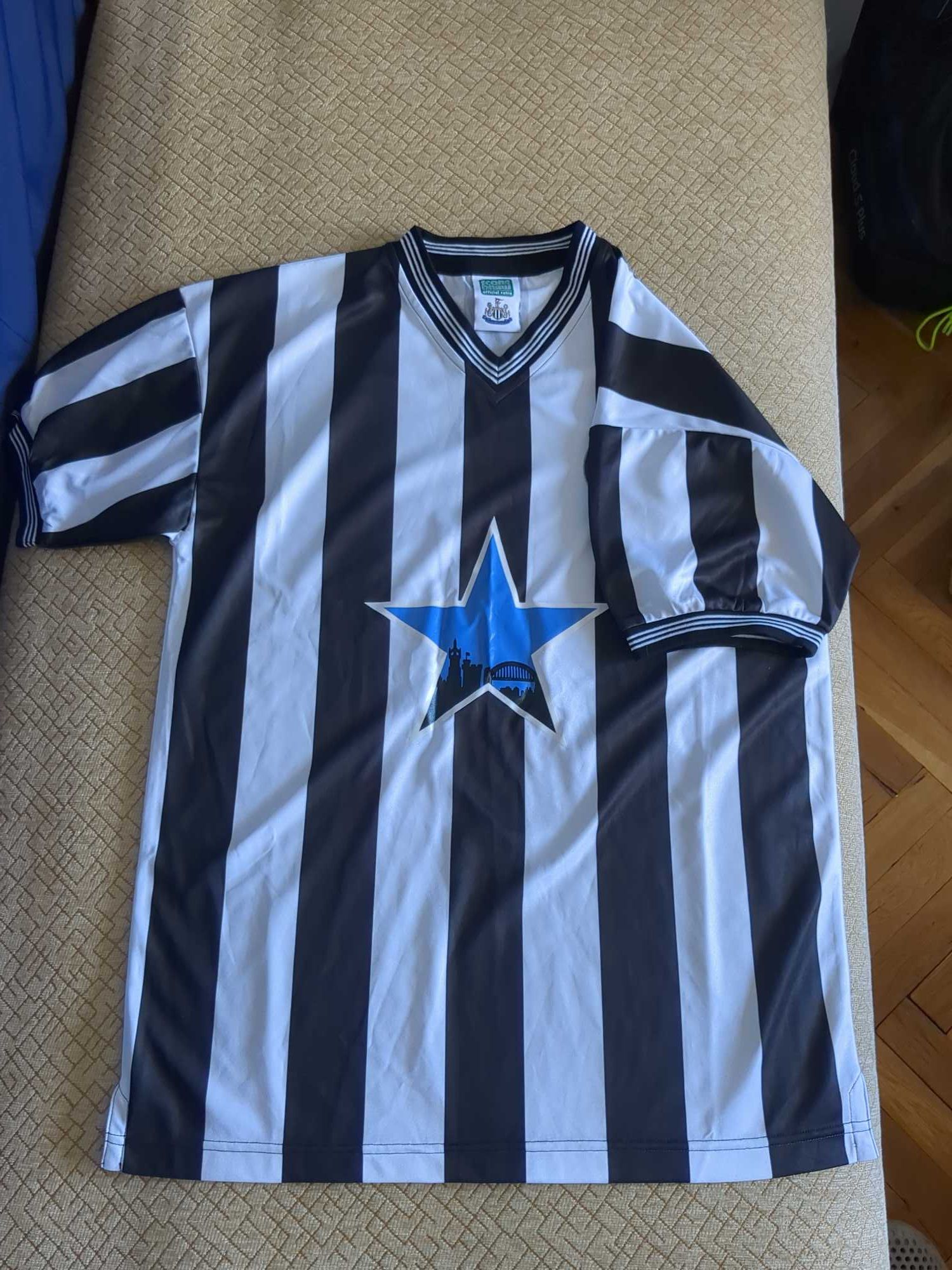Newcastle United 1984 Retro Football Shirt
