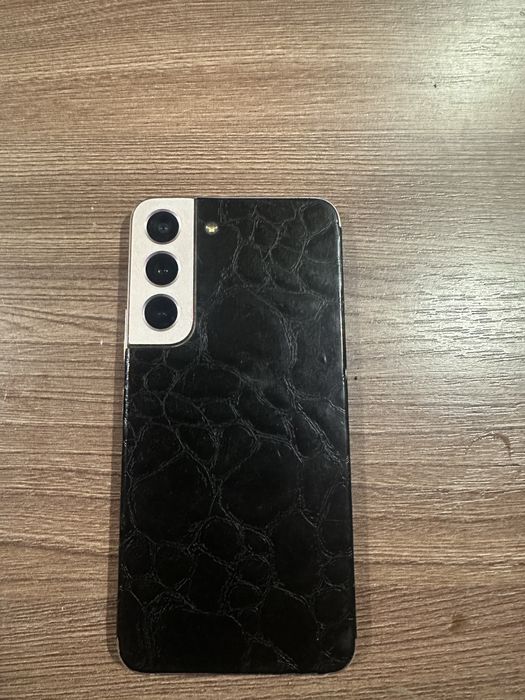 Samsung s22 продается