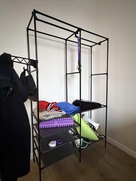 Продам вешалку для вещей