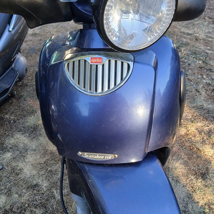 Продавам Скутер 150куб Априля Скарабео